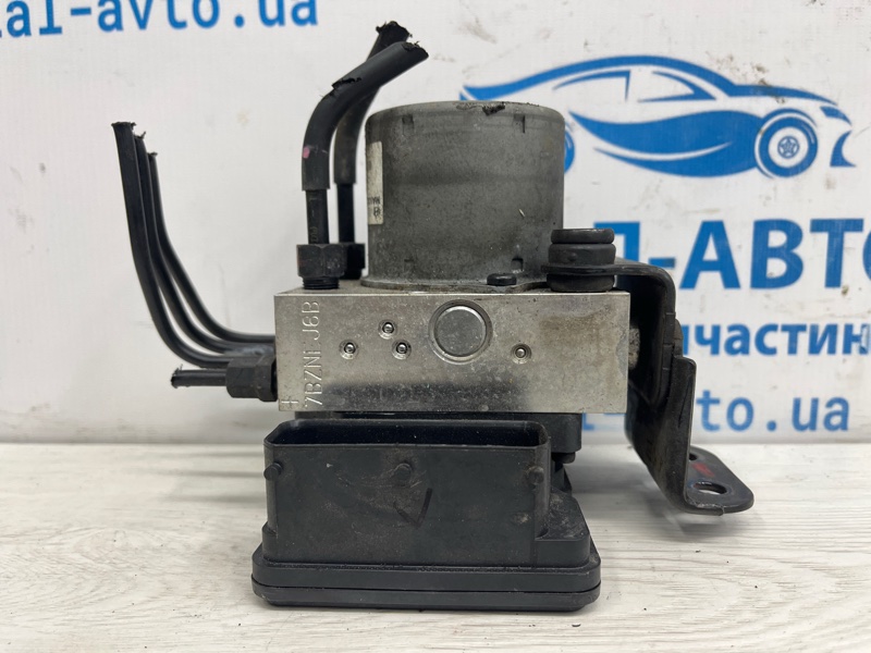 Блок abs Hyundai Santa fe 2012-2019 DM 2.4 бензин G4KJ 589204Z000 Б/У
