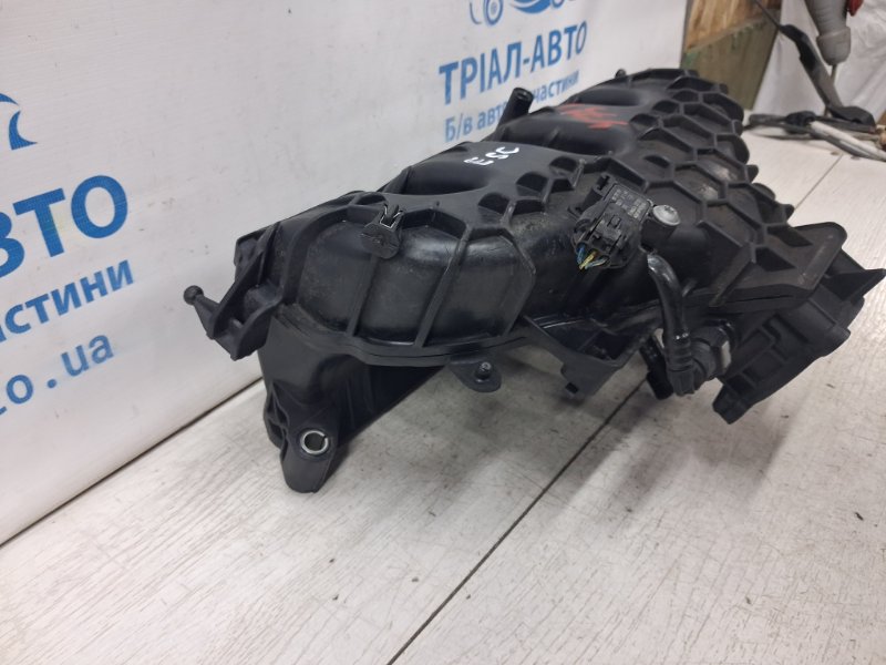 Коллектор впускной пластик Ford Escape 3 2.0 бензин ENR90