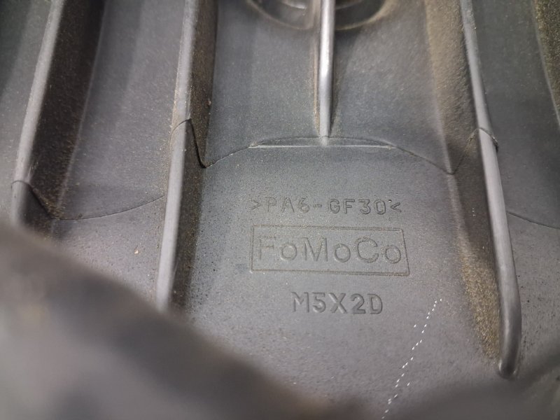 Коллектор впускной пластик Escape 2012-2019 3 2.0 бензин ENR90