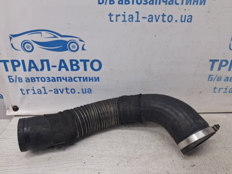 Патрубок интеркулера Ford Escape 2012-2019 3 2.0 бензин ENR90 CV616C646GL Б/У