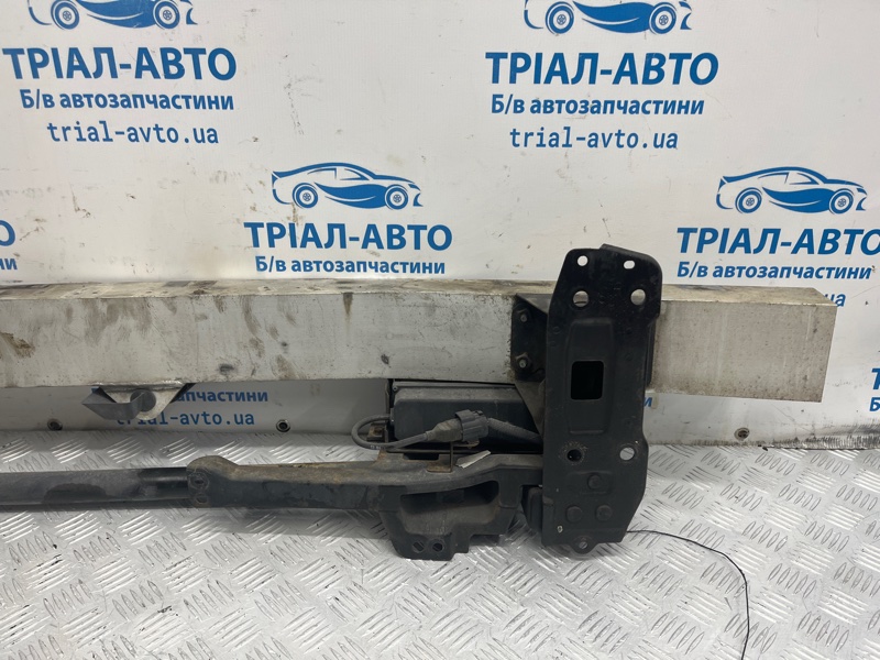 Усилитель бампера передний FX 2002-2008 S50 3.5 бензин VQ35DE