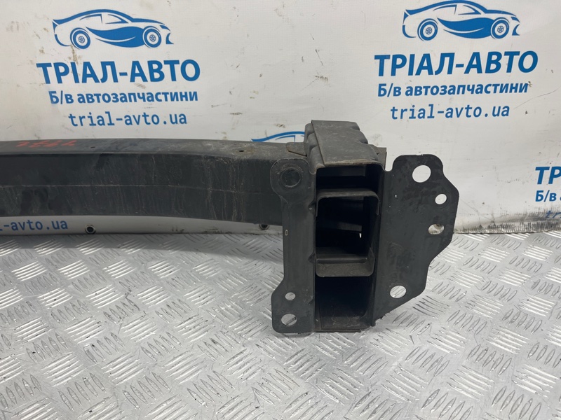 Усилитель бампера передний Journey 2007-2020 1 2.4 бензин ED3