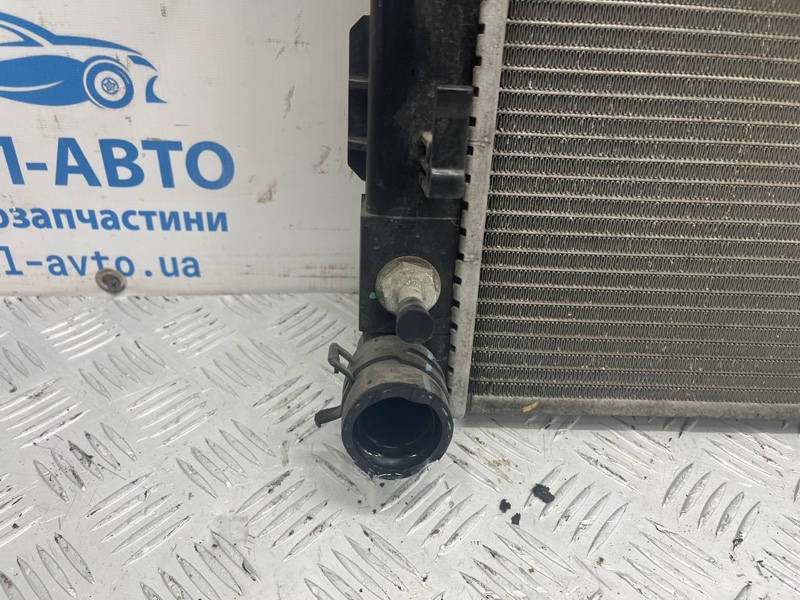 Радиатор основной Santa fe 2012-2019 DM 2.4 бензин G4KJ Радиатор основной Santa fe 2012-2019 DM 2.4 бензин G4KJ