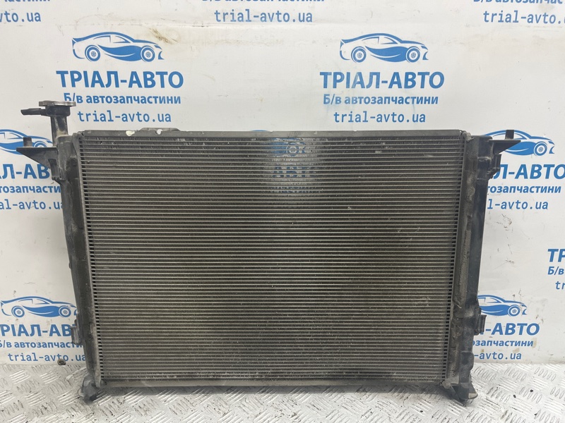 Радиатор основной Kia Sorento 2014-2020 UM 2.4 бензин G4KJ 25310C6500 Б/У