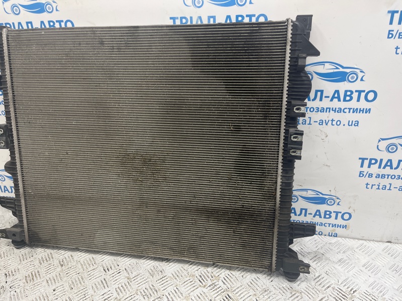 Радиатор основной Ford Edge 2 2.0 бензин ENR90