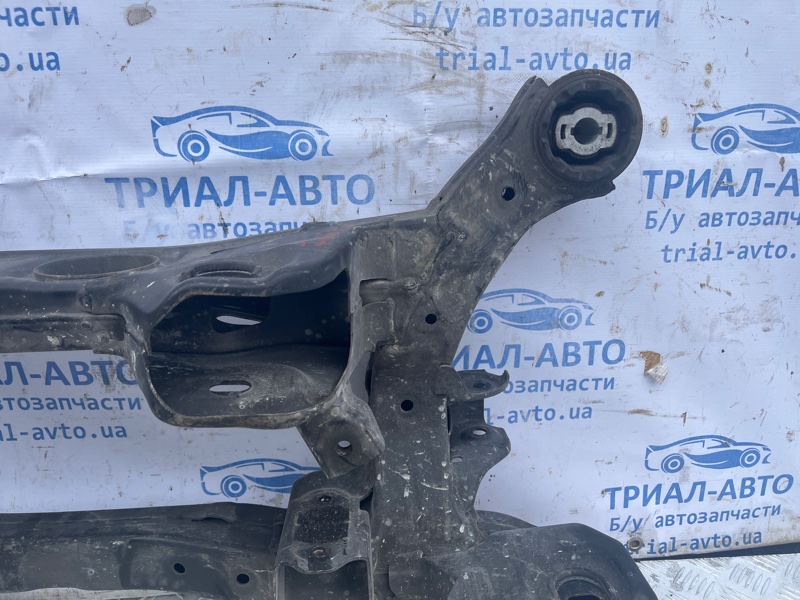Балка задней подвески Kia Sorento UM 2.4 бензин G4KJ Балка задней подвески Kia Sorento UM 2.4 бензин G4KJ