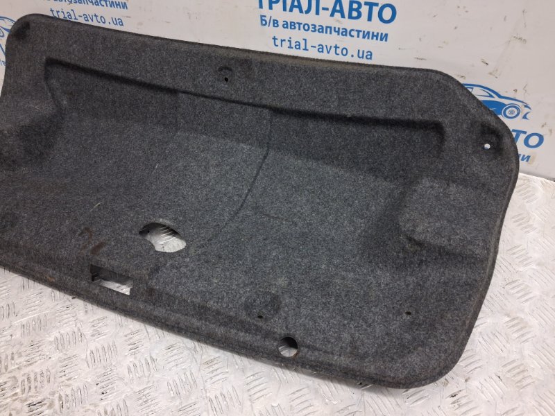 Обшивка крышки багажника Mitsubishi Lancer 10 2.0 бензин 4B11