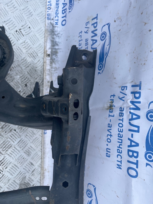 Балка задней подвески Ford Escape 3 2.0 бензин ENR90 Балка задней подвески Ford Escape 3 2.0 бензин ENR90