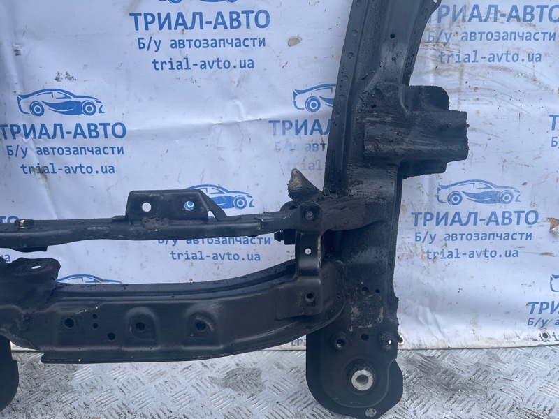 Балка передней подвески Балка передней подвески