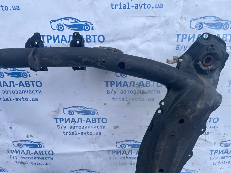 Балка передней подвески Балка передней подвески