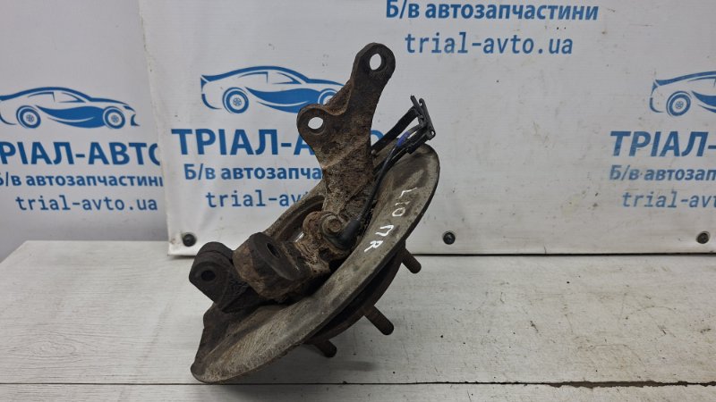Кулак поворотный правый со ступицей Lancer 2007-2017 10 2.0 бензин 4B11
