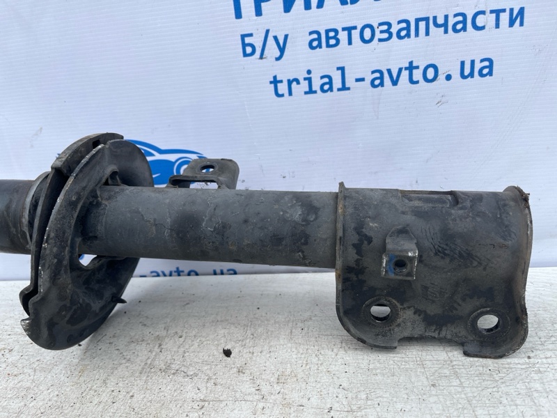 Амортизатор передний правый Santa fe 2012-2019 DM 2.4 бензин G4KJ Амортизатор передний правый Santa fe 2012-2019 DM 2.4 бензин G4KJ