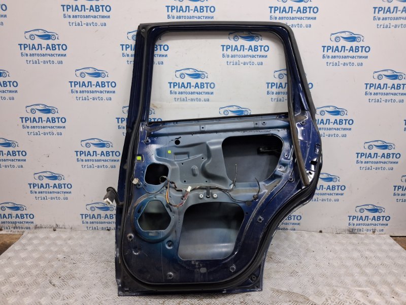 Дверь задняя правая Outlander 2007-2012 XL 2.2 diesel 4HK Дверь задняя правая Outlander 2007-2012 XL 2.2 diesel 4HK