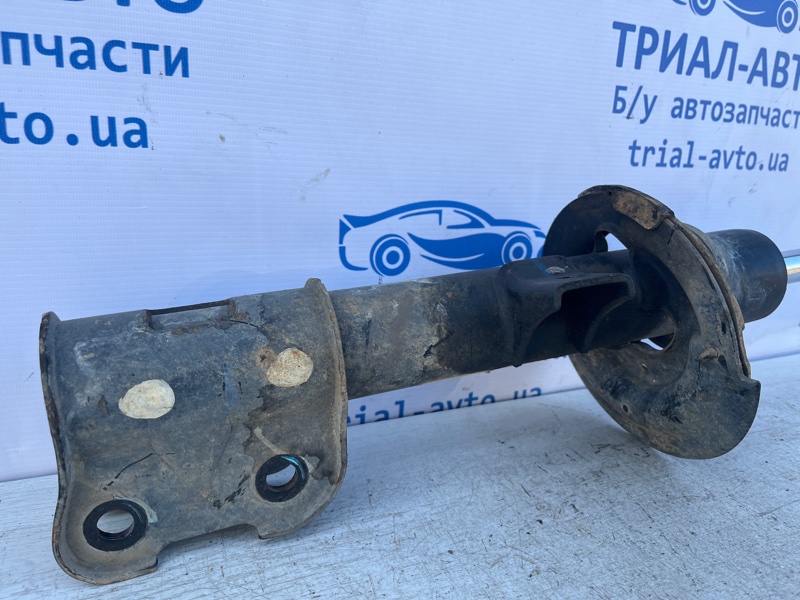 Амортизатор передний правый Sorento 2009-2021 XM 2.4 бензин G4KJ