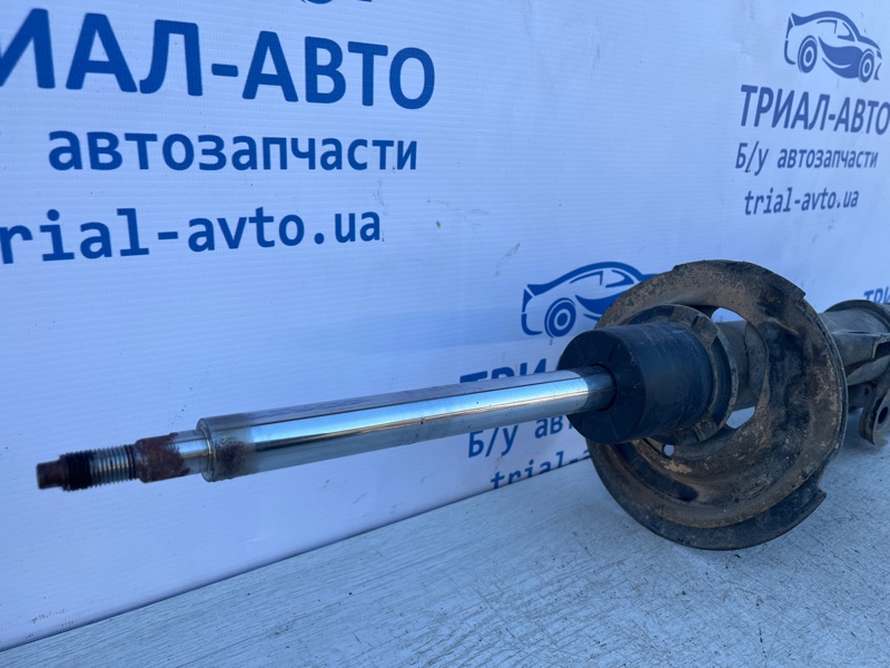 Амортизатор передний левый Sorento 2009-2021 XM 2.4 бензин G4KJ