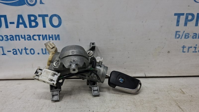 Замок зажигания Mitsubishi Lancer 2007-2017 10 2.0 бензин 4B11 MN101596 Б/У