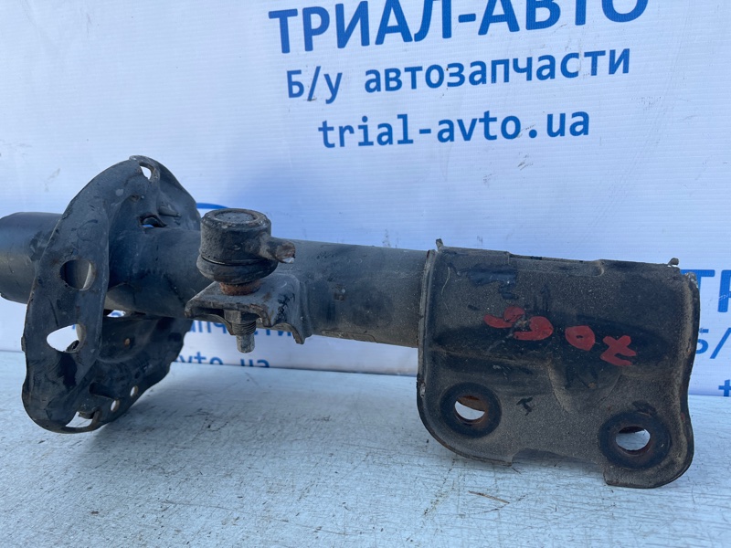 Амортизатор передний правый Sorento 2014-2020 UM 2.4 бензин G4KJ