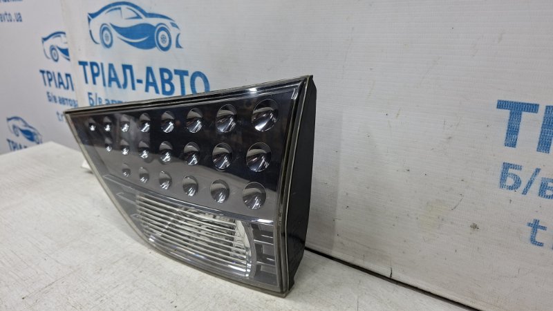 Фонарь задний внутренний правый Outlander 2007-2012 XL 2.2 diesel 4HK Фонарь задний внутренний правый Outlander 2007-2012 XL 2.2 diesel 4HK