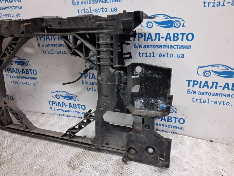 Панель передняя Renault Megane 3 1.5 Diesel K9K Панель передняя Renault Megane 3 1.5 Diesel K9K