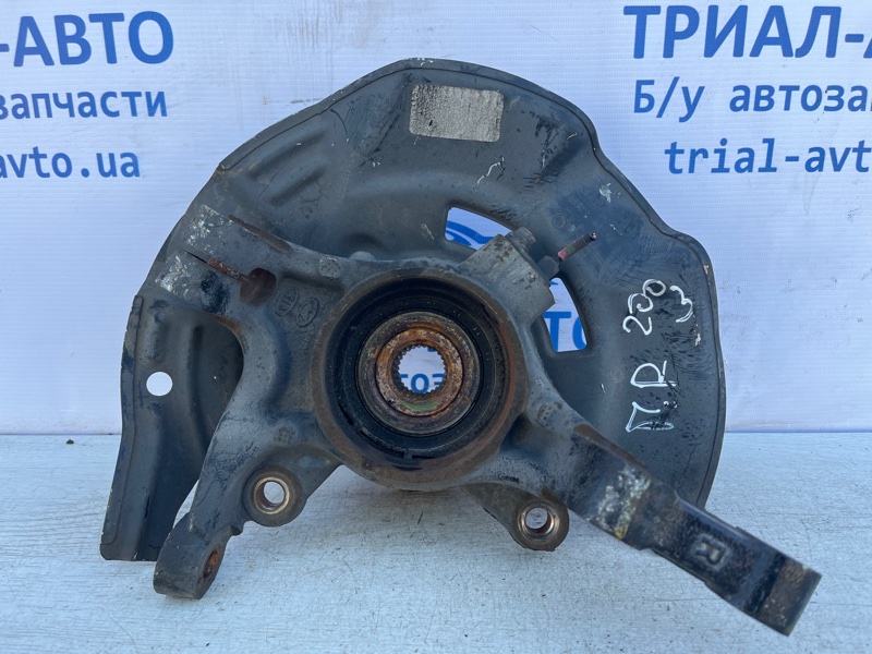 Кулак поворотный правый со ступицей Hyundai Sonata 2010-2016 YF 2.4 бензин G4KJ 517162T110 Б/У