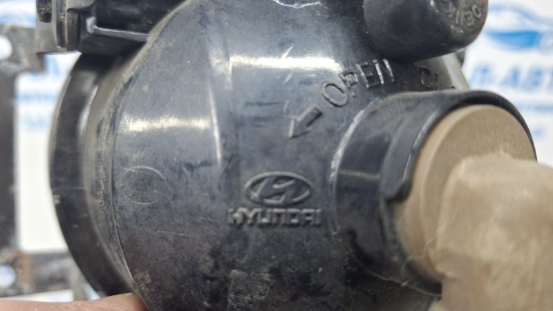 Фара противотуманная правая Hyundai Tucson JM 2.0 бензин G4GC Фара противотуманная правая Hyundai Tucson JM 2.0 бензин G4GC