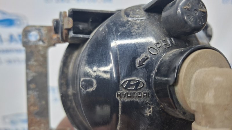 Фара противотуманная левая Hyundai Tucson JM 2.0 бензин G4GC Фара противотуманная левая Hyundai Tucson JM 2.0 бензин G4GC