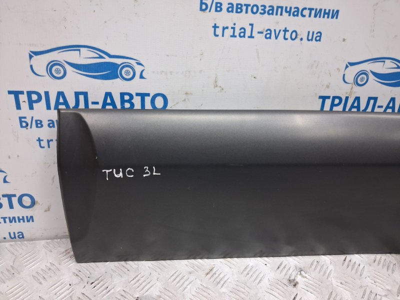 Накладка двери задняя левая Hyundai Tucson JM 2.0 бензин G4GC