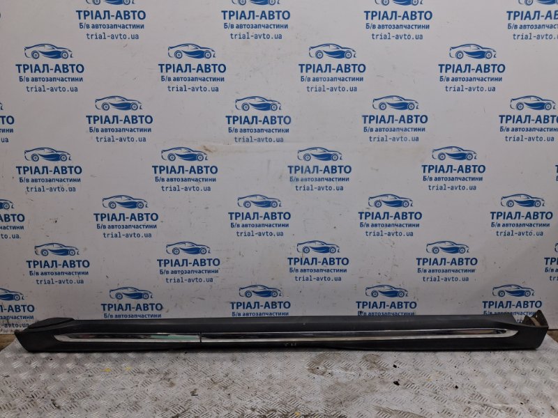 Запчасть накладка порога внешняя правая Mitsubishi Outlander 2007-2012 XL 2.2 diesel 4HK 6512A258 Б/У Накладка порога внешняя правая Mitsubishi Outlander 2007-2012 XL 2.2 diesel 4HK 6512A258 Б/У