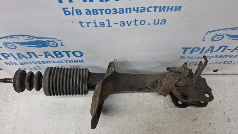 Амортизатор передний правый Outlander 2007-2012 XL 2.2 diesel 4HK Амортизатор передний правый Outlander 2007-2012 XL 2.2 diesel 4HK