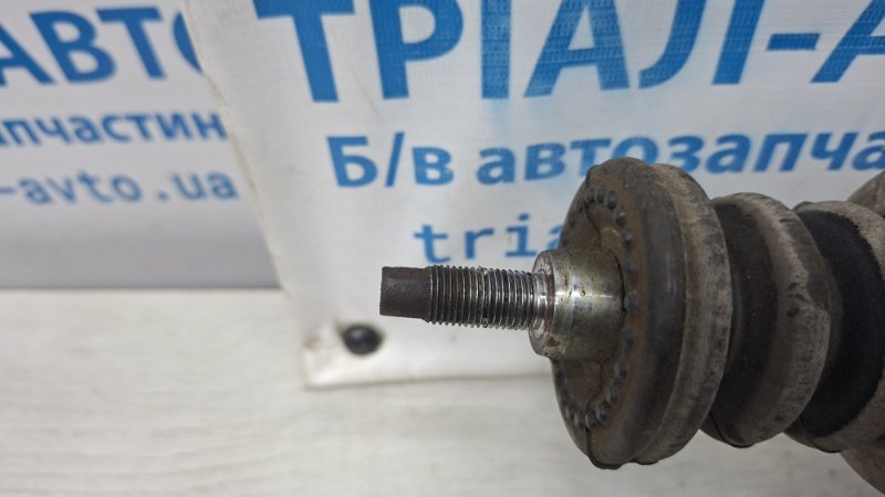 Амортизатор передний правый Mitsubishi Outlander XL 2.2 diesel 4HK Амортизатор передний правый Mitsubishi Outlander XL 2.2 diesel 4HK