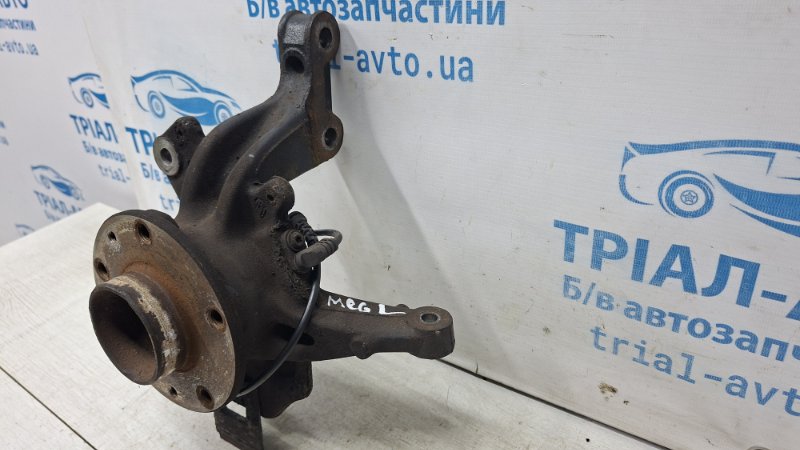 Кулак поворотный левый со ступицей Renault Megane 3 1.5 Diesel K9K