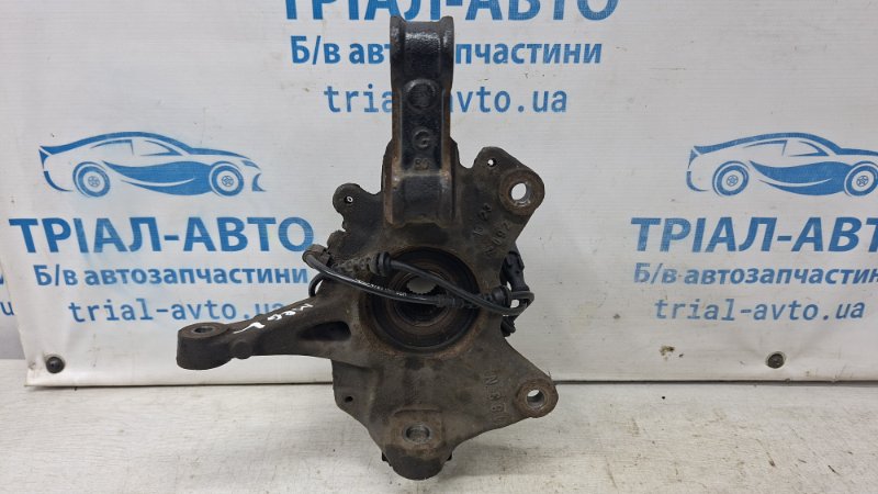 Кулак поворотный левый со ступицей Megane 2008-2016 3 1.5 Diesel K9K