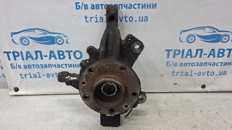 Кулак поворотный правый со ступицей Renault Megane 2008-2016 3 1.5 Diesel K9K 400140080R Б/У