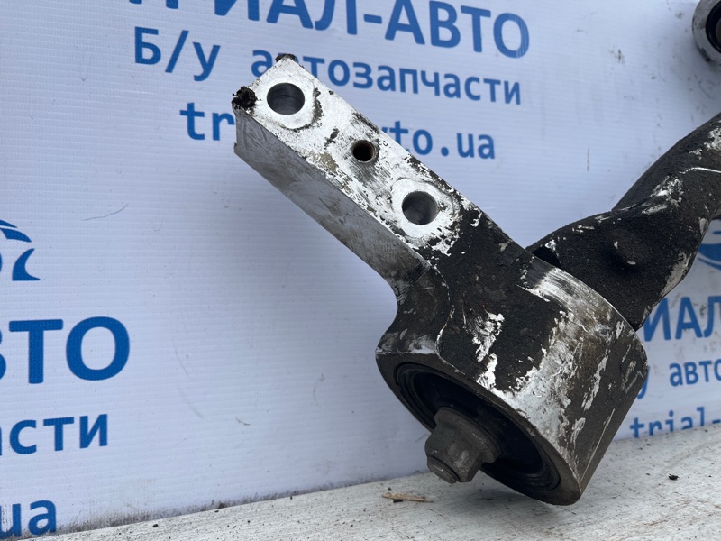 Рычаг передний нижний правый MDX 2006-2013 YD2 3.7 бензин J37A1