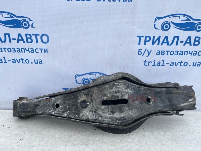 Рычаг задней подвески нижний поперечный (под пружину) Sorento 2014-2020 UM 2.4 бензин G4KJ