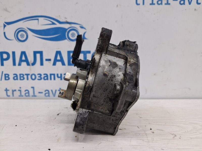Насос вакуумный Escape 2012-2019 3 2.0 бензин ENR90 Насос вакуумный Escape 2012-2019 3 2.0 бензин ENR90
