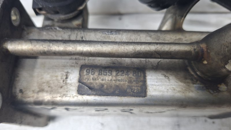 Радиатор EGR Mitsubishi Outlander XL 2.2 diesel 4HK Радиатор EGR Mitsubishi Outlander XL 2.2 diesel 4HK