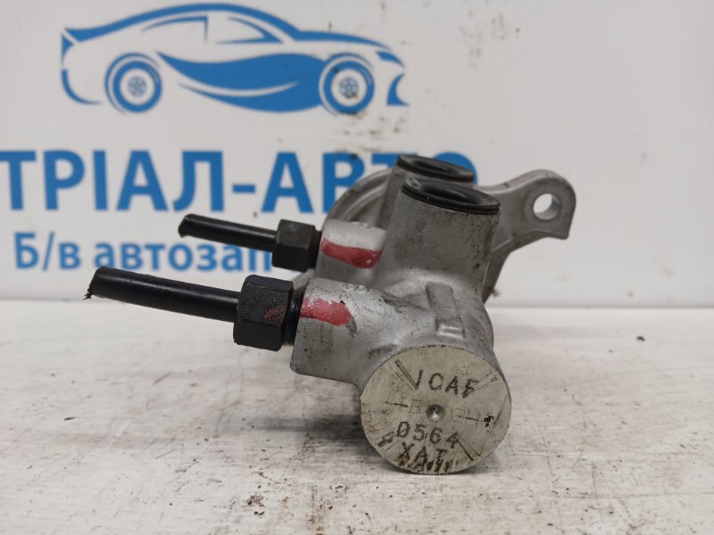 Тормозной цилиндр главный Santa fe 2012-2019 DM 2.4 бензин G4KJ Тормозной цилиндр главный Santa fe 2012-2019 DM 2.4 бензин G4KJ
