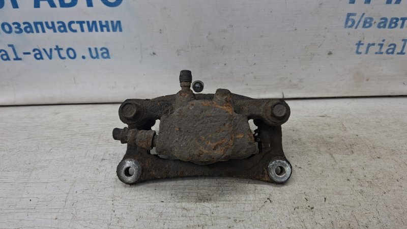 Суппорт задний правый Mitsubishi Outlander XL 2.2 diesel 4HK Суппорт задний правый Mitsubishi Outlander XL 2.2 diesel 4HK