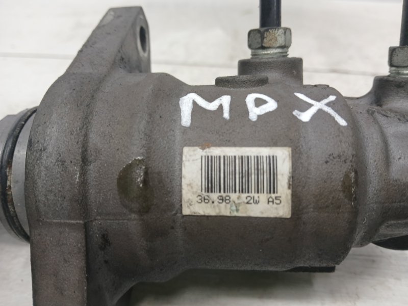 Тормозной цилиндр главный MDX 2006-2013 YD2 3.7 бензин J37A1