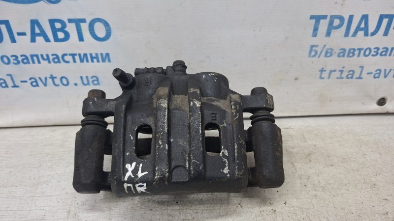 Суппорт передний правый Mitsubishi Outlander 2007-2012 XL 2.2 diesel 4HK MR370776 Б/У