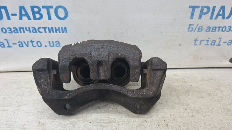 Суппорт передний левый Mitsubishi Outlander 2007-2012 XL 2.2 diesel 4HK MR370775 Б/У