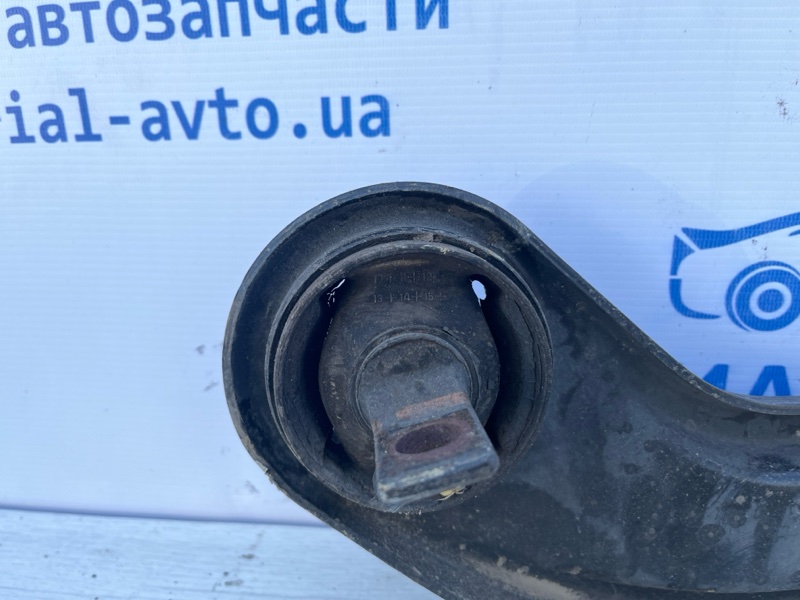 Рычаг задней подвески продольный левый Hyundai Sonata YF 2.4 бензин G4KJ