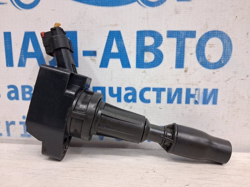 Катушка зажигания Kia Sorento 2014-2020 UM 2.4 бензин G4KJ 273002GGA0 Б/У