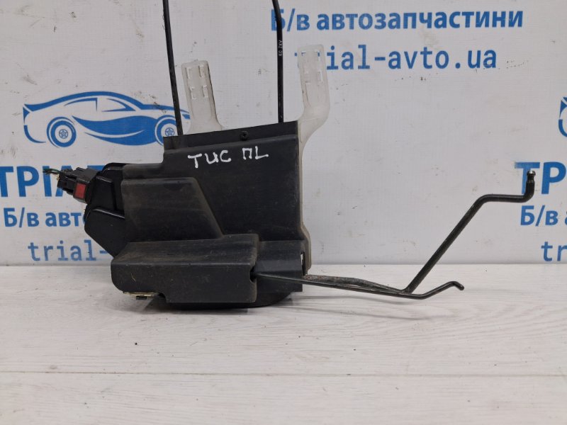 Замок двери передний левый Tucson 2004-2009 JM 2.0 бензин G4GC Замок двери передний левый Tucson 2004-2009 JM 2.0 бензин G4GC