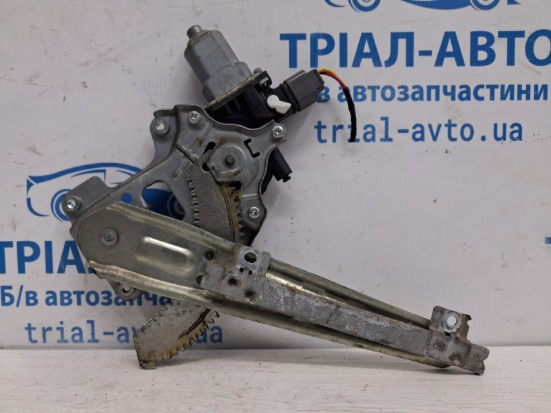 Стеклоподъемник задний левый Outlander 2007-2012 XL 2.2 diesel 4HK Стеклоподъемник задний левый Outlander 2007-2012 XL 2.2 diesel 4HK