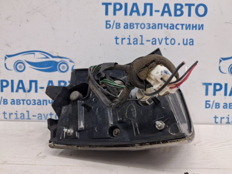 Фонарь задний внешний правый Outlander 2007-2012 XL 2.2 diesel 4HK Фонарь задний внешний правый Outlander 2007-2012 XL 2.2 diesel 4HK