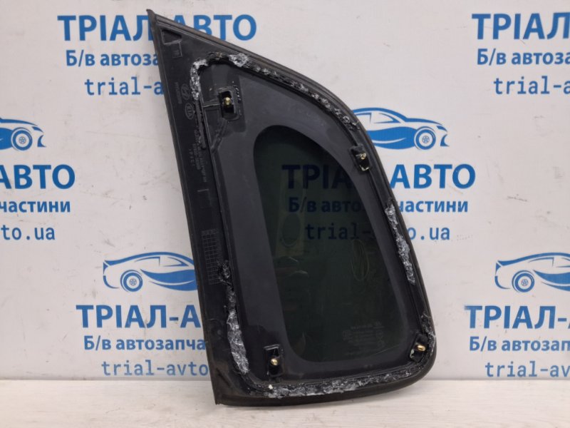Стекло в кузов заднее правое Hyundai Tucson JM 2.0 бензин G4GC