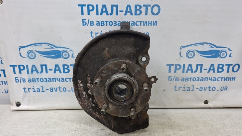 Кулак поворотный правый со ступицей Outlander 2007-2012 XL 2.2 diesel 4HK