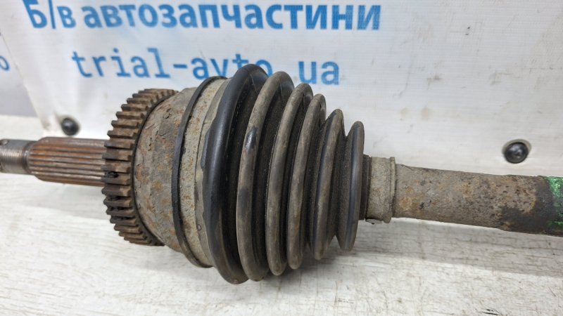 Привод передний правый МКПП Tucson 2004-2009 JM 2.0 бензин G4GC